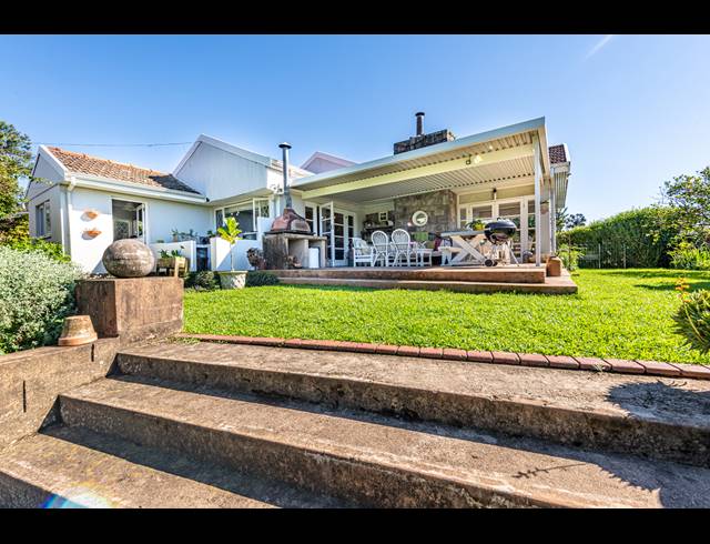 3.5 BEDROOM FREEHOLD SOLD IN COWIES HILL